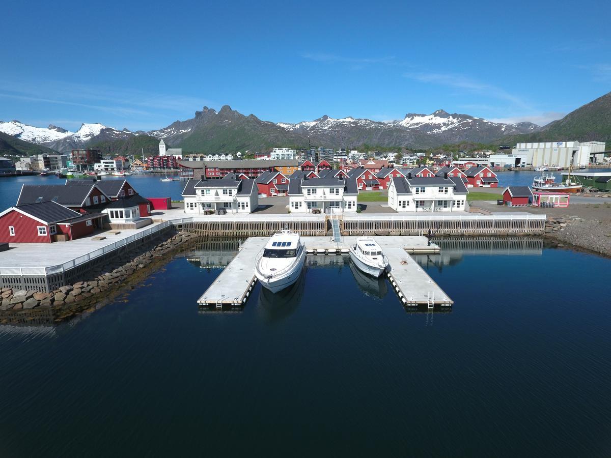 Rorbuene Havn *