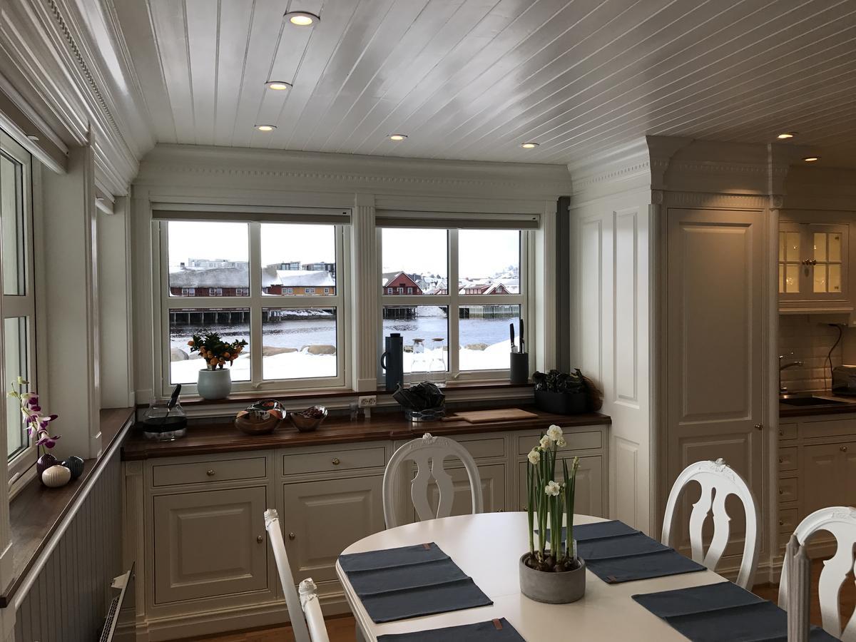 Rorbuene Havn Svolvær